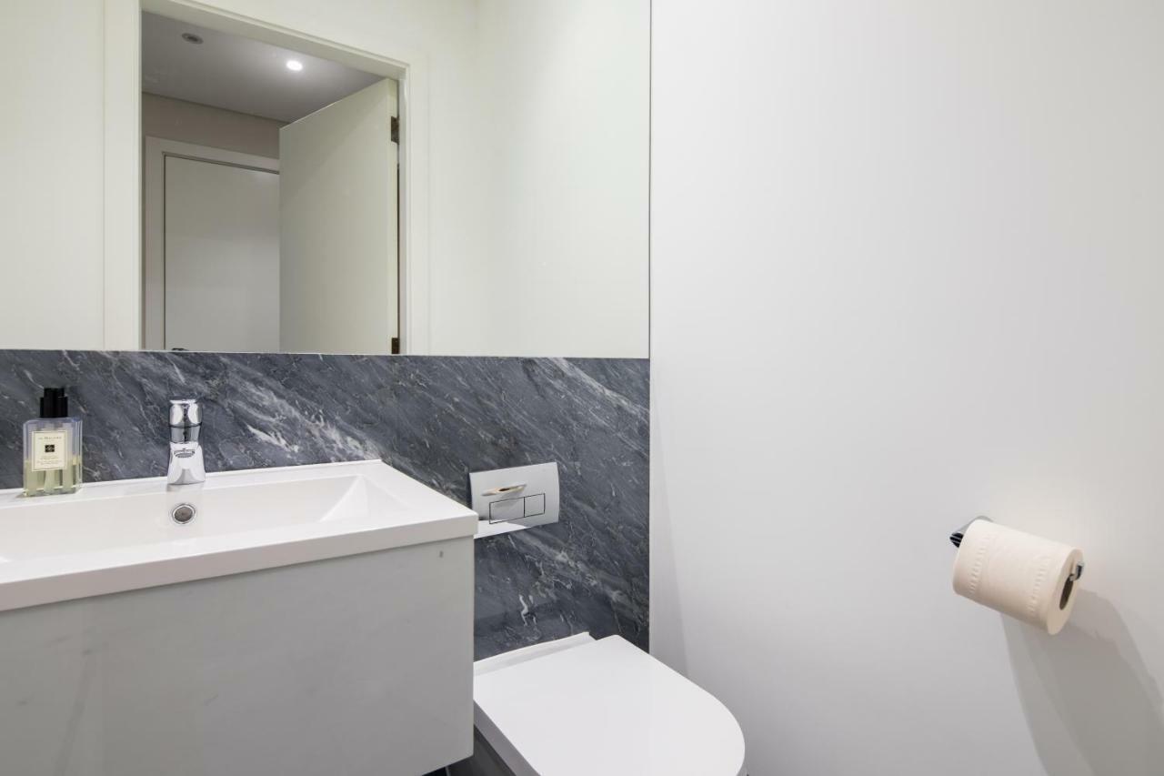 VI Castle Lane Apartment London Ngoại thất bức ảnh